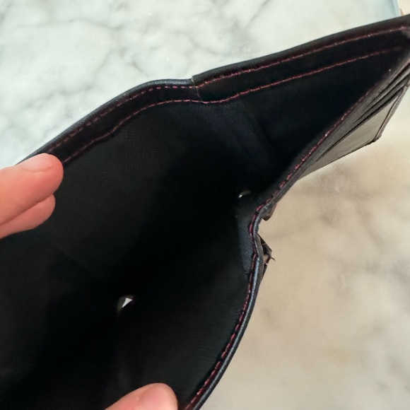 Roundtree & Yorke tri-fold wallet - Picture 5 of 15